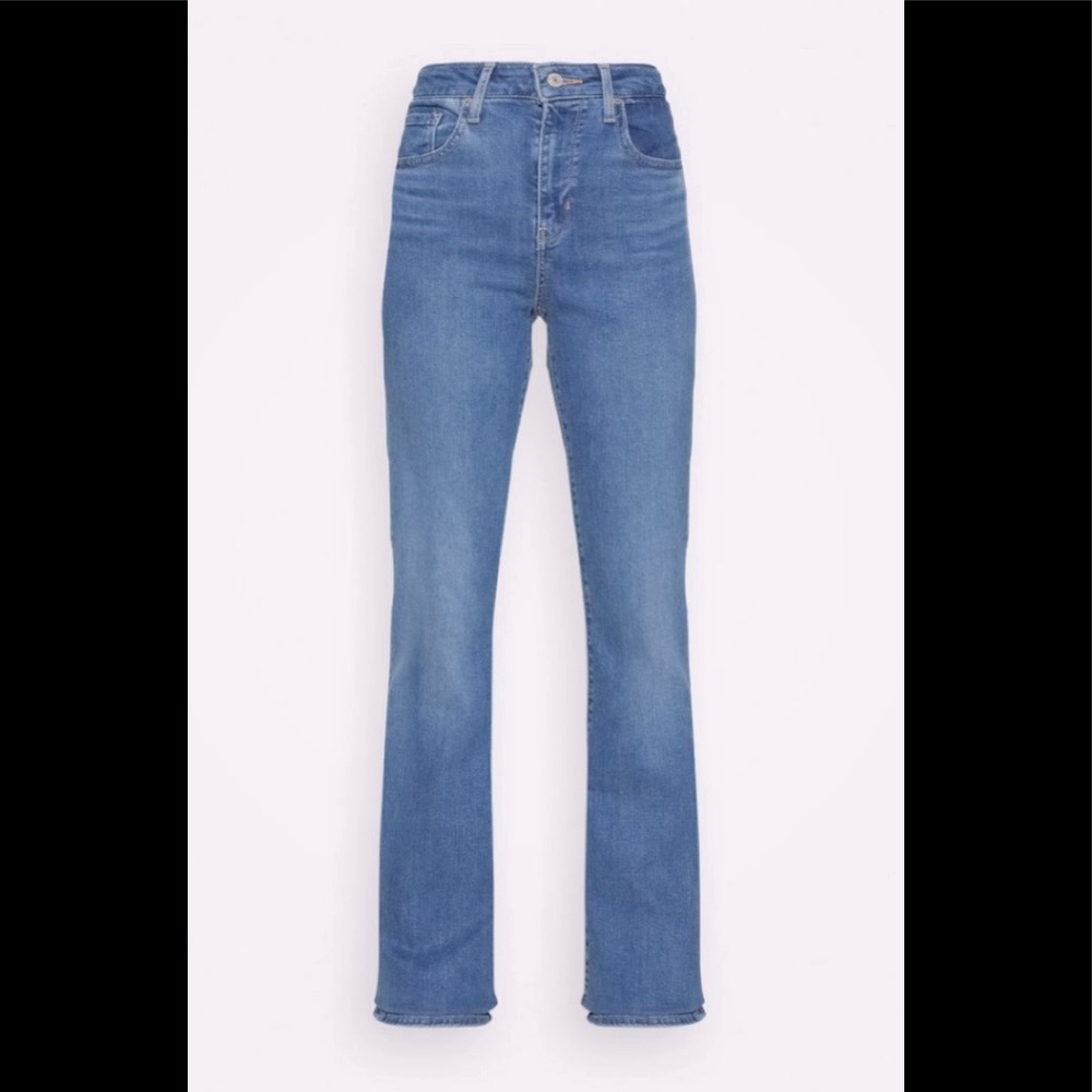 Levi's Women's 725 High Rise Bootcut Jeans